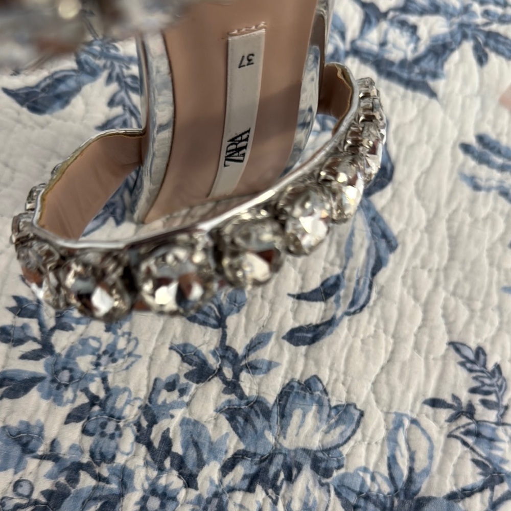 Zara Silver Metallic Jeweled Heels - Picture 11 of 12